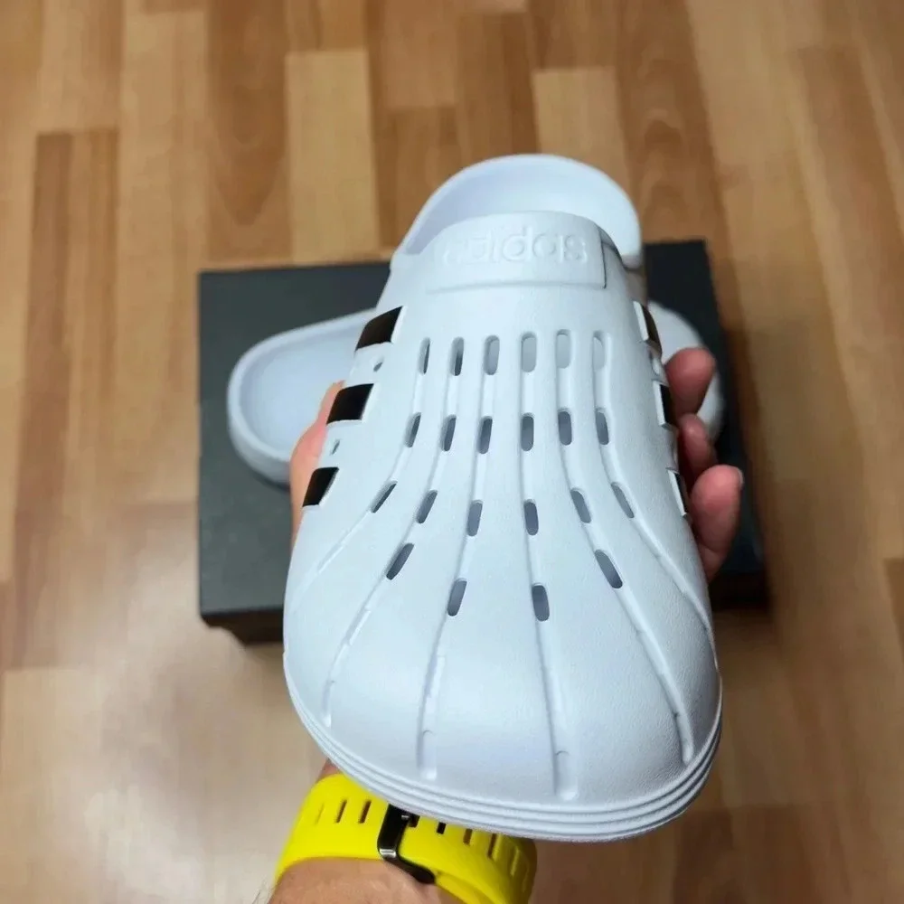 ๐ฐHUGE CLEARANCE SALE ๐ฐ New & Authentic Adidas Adilette Mens Clogs (FY8970) - Picture 4 of 13